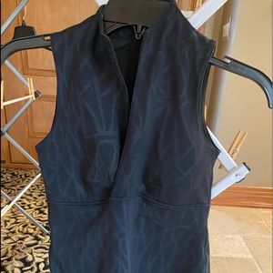 A Lululemon workout top that can be worn out!